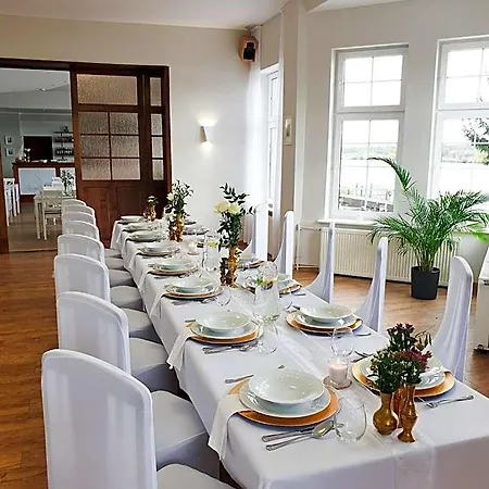 Jachtowa I Restauracja Panzió 4*
