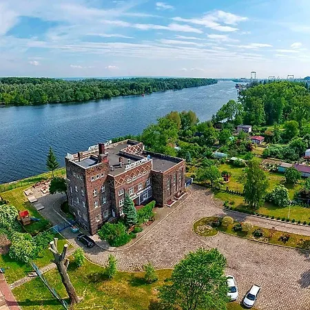 Jachtowa I Restauracja Panzió 4*