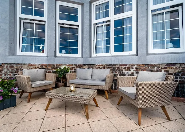 Jachtowa I Restauracja 4*