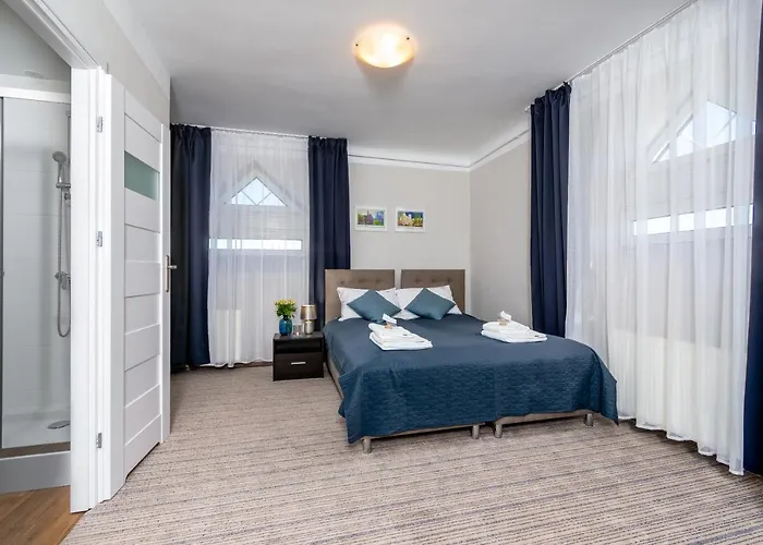 Jachtowa I Restauracja 4*