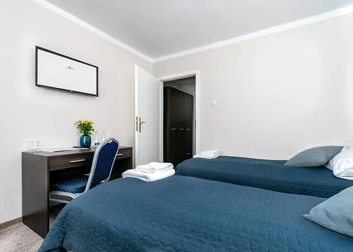 Bed & Breakfast Jachtowa I Restauracja